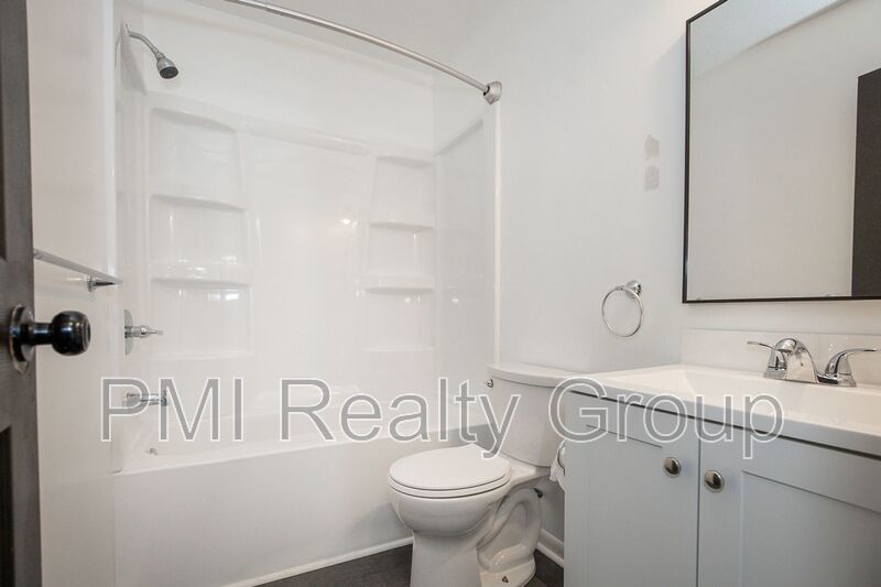 Spacious 3-Bedroom Upper Unit in Fairport Harbor property image