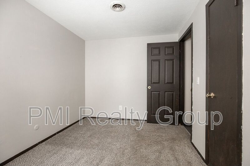 Spacious 3-Bedroom Upper Unit in Fairport Harbor property image