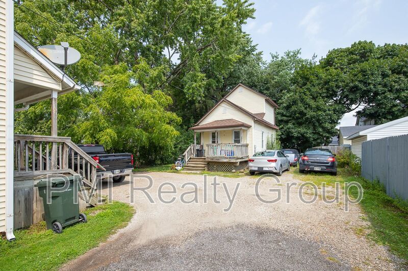 Spacious 3-Bedroom Upper Unit in Fairport Harbor property image