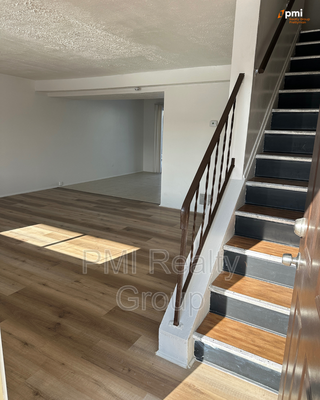 3 Bed 1 Bath Apartment for Rent in Warren, OH | Hidden Village TownHomes property image