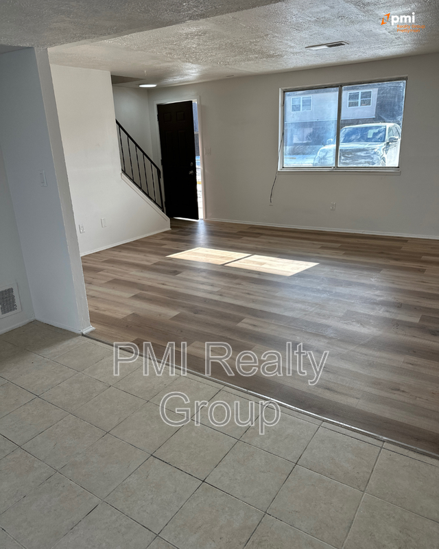 3 Bed 1 Bath Apartment for Rent in Warren, OH | Hidden Village TownHomes property image