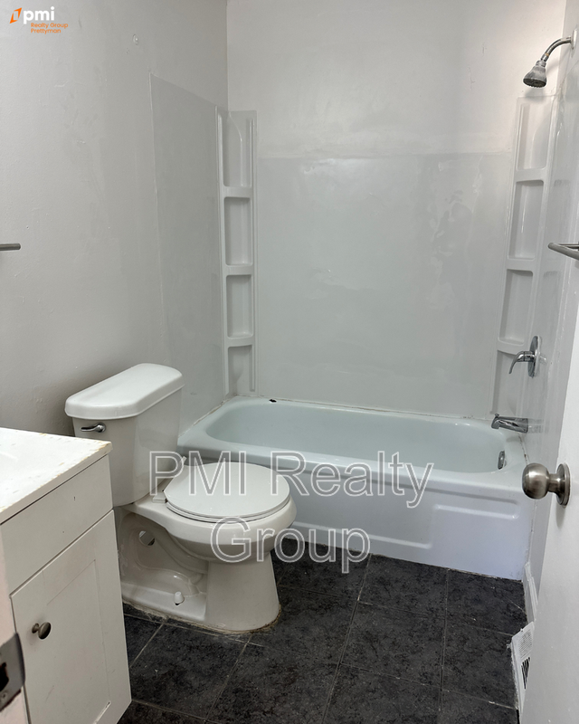 3 Bed 1 Bath Apartment for Rent in Warren, OH | Hidden Village TownHomes property image