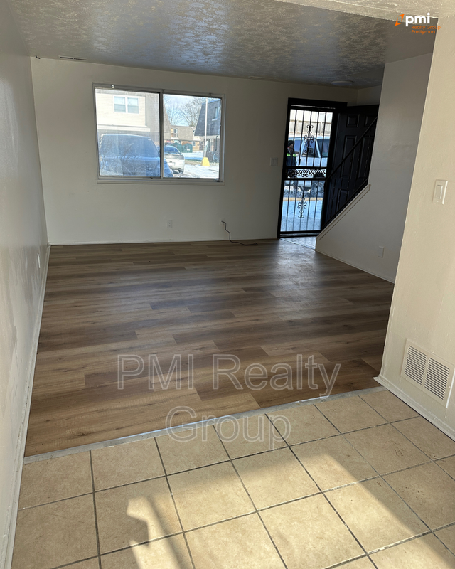 Spacious 3 Bedroom 1 Bath Apartment in Warren, OH | Hidden Village TownHomes property image