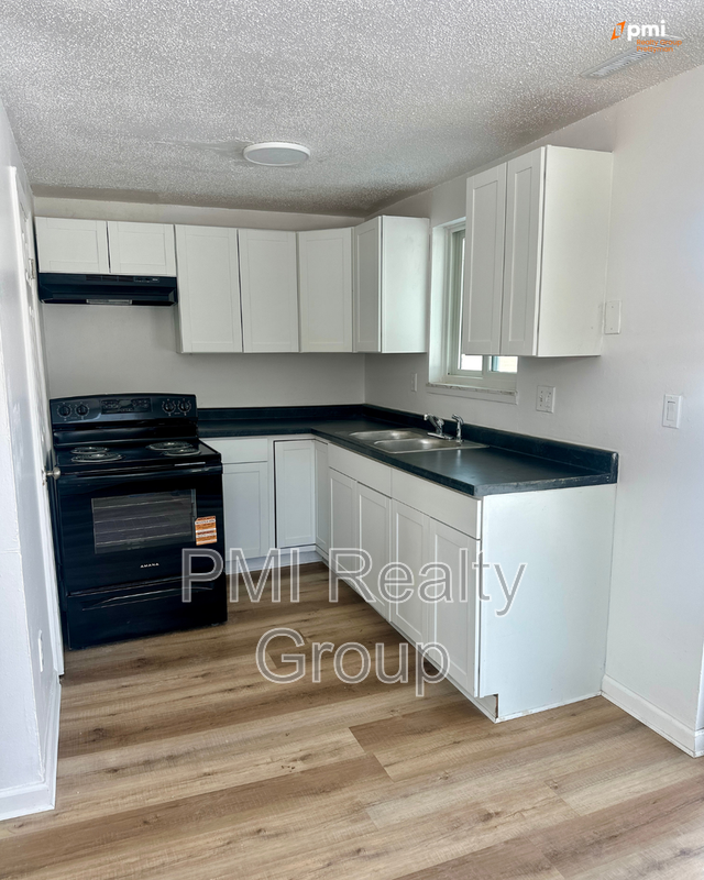 2 Bed 1 Bath Apartment for Rent in Warren, OH | Hidden Village TownHomes property image