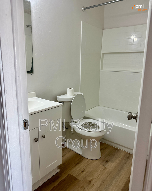 2 Bed 1 Bath Apartment for Rent in Warren, OH | Hidden Village TownHomes property image