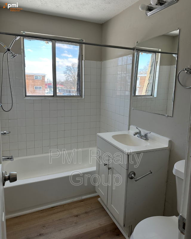 2 Bed 1 Bath Apartment for Rent in Warren, OH | Hidden Village TownHomes property image