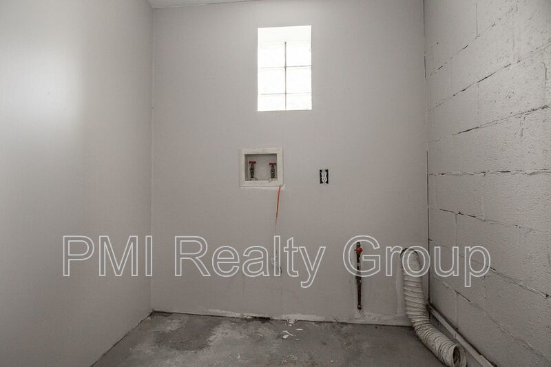 Renovated 2-Bedroom Duplex Unit with Private Parking property image