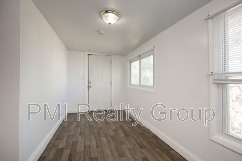 Charming 2-Bedroom Retreat with Modern Comforts on Treadwell Avenue property image