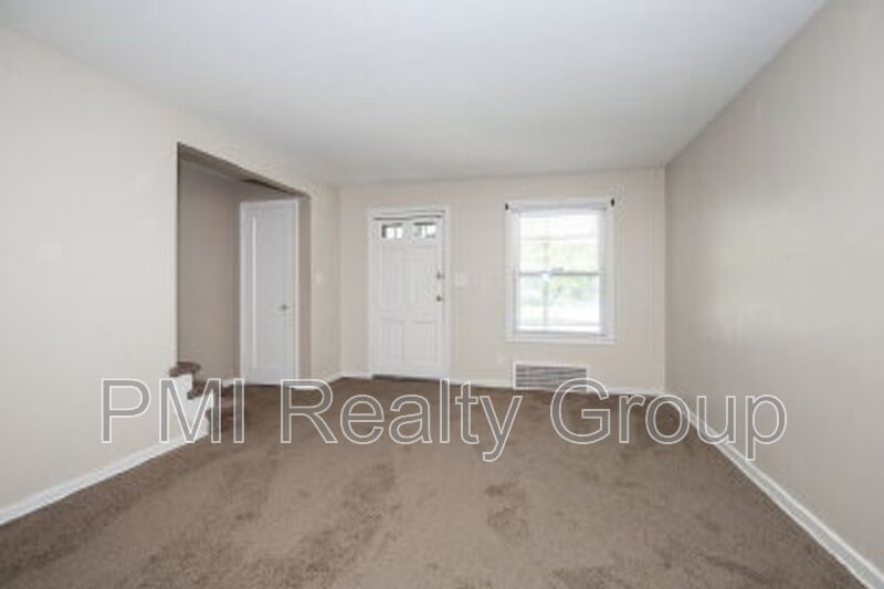 Charming 2-Bedroom Retreat with Modern Comforts on Treadwell Avenue property image