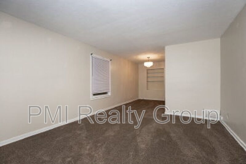 Charming 2-Bedroom Retreat with Modern Comforts on Treadwell Avenue property image