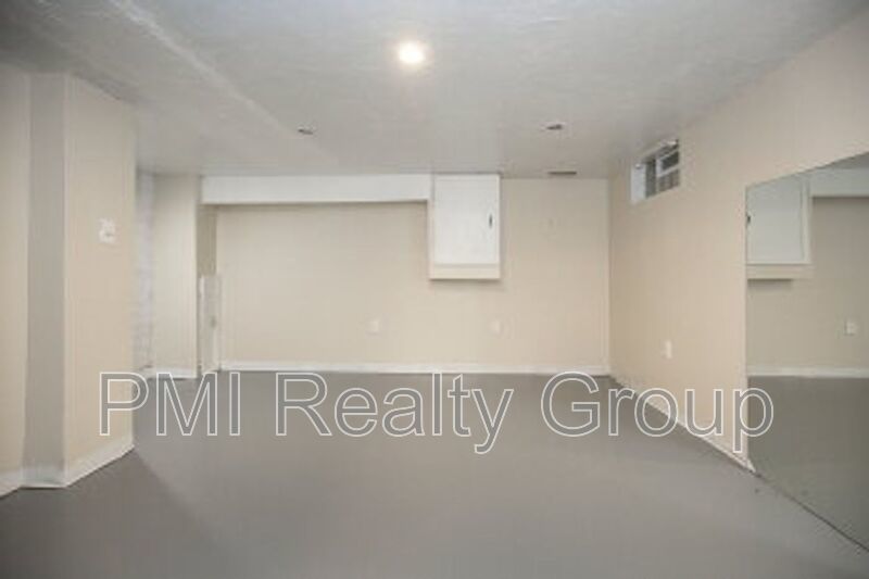 Charming 2-Bedroom Retreat with Modern Comforts on Treadwell Avenue property image