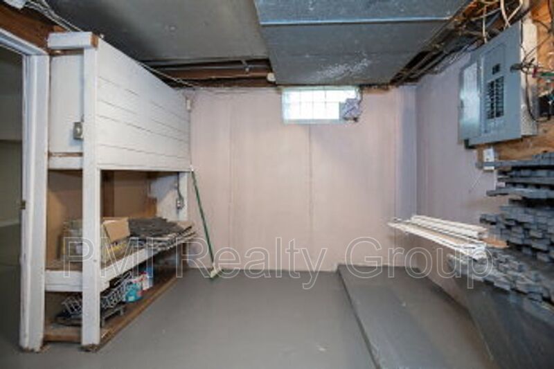 Charming 2-Bedroom Retreat with Modern Comforts on Treadwell Avenue property image