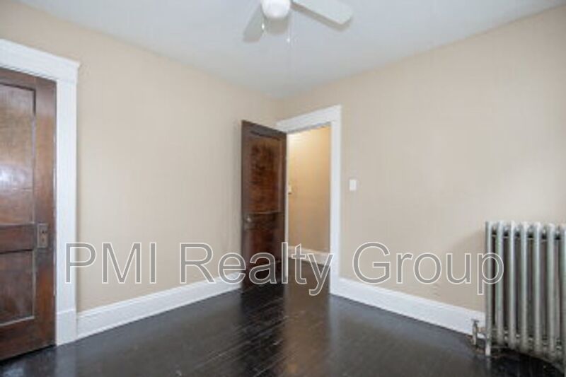 Spacious 5-Bedroom Home Retreat at 888 Evangeline Rd, Cleveland – Comfort Meets Convenience property image