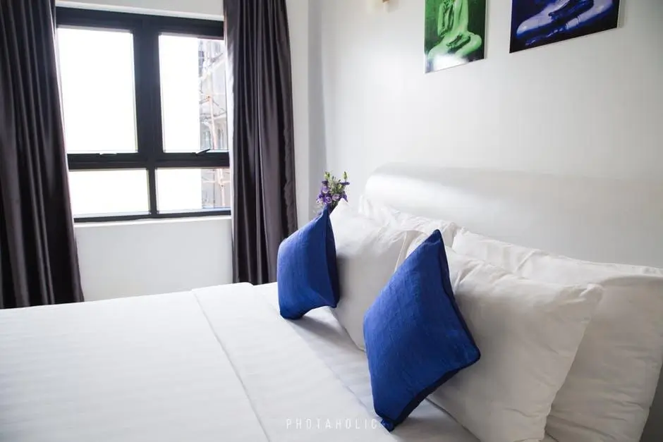 Laundering Tips for Vacation Rental Linens: Keeping Them Fresh and Crisp in Cleveland, OH